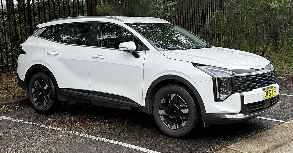 Photo: LuvsMG481, CC BY-SA 4.0 2022 Kia Sportage